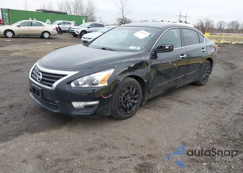2015 Nissan Altima 2.5 S z USA, uszkodzony, nr VIN 1N4AL3AP7FC293935